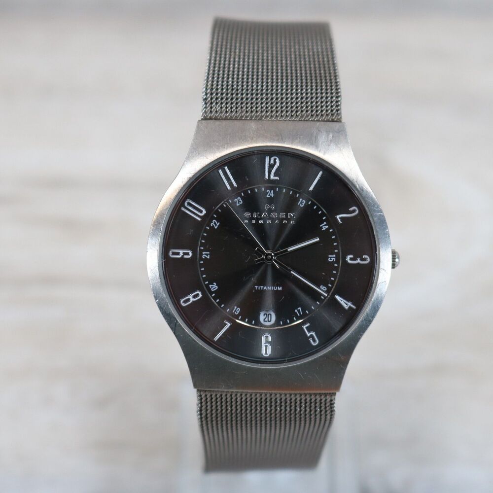 Skagen Denmark Men's Watch 233XLTTM Titanium - Pre-Owned, New Battery
